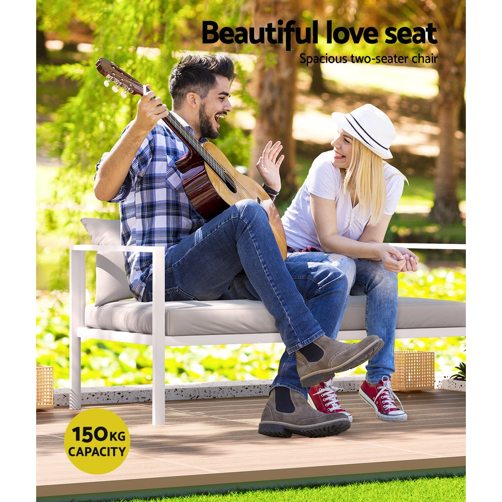 Single outdoor sofa chair with powder-coated aluminium frame