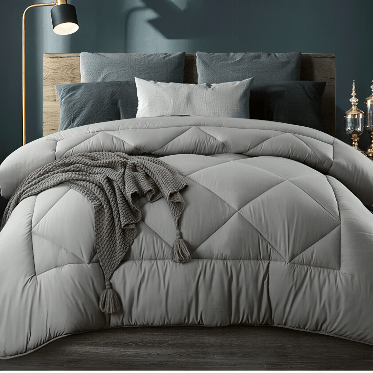 Bamboo Microfibre Quilt - All - Season Duvet for Winter and Summer Comfort - Direct On Sale